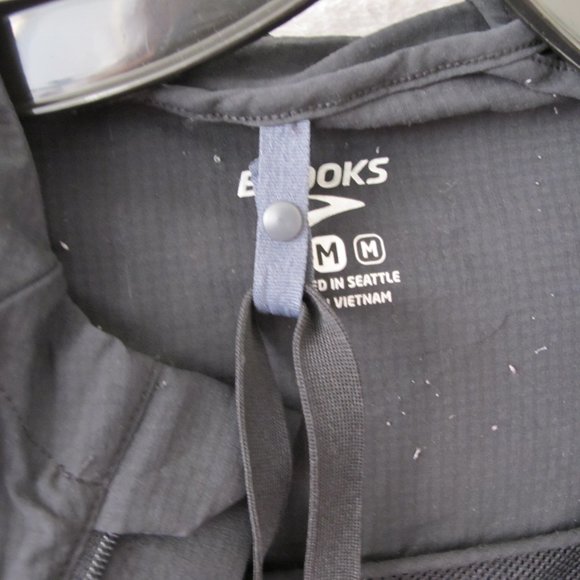 Brooks Rock N Roll 1/2 Marathon Packable Jacket - M - Picture 8 of 16